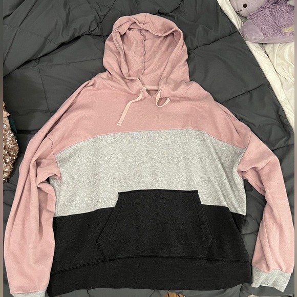 American Eagle Tri-color Sweatshirt - Picture 1 of 3